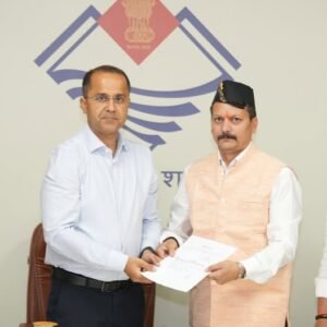 मीडिया सलाहकार समिति के नव नियुक्त उपाध्यक्ष श्री ध्रुव रौतेला ने आज सचिवालय में पदभार ग्रहण कर लिया