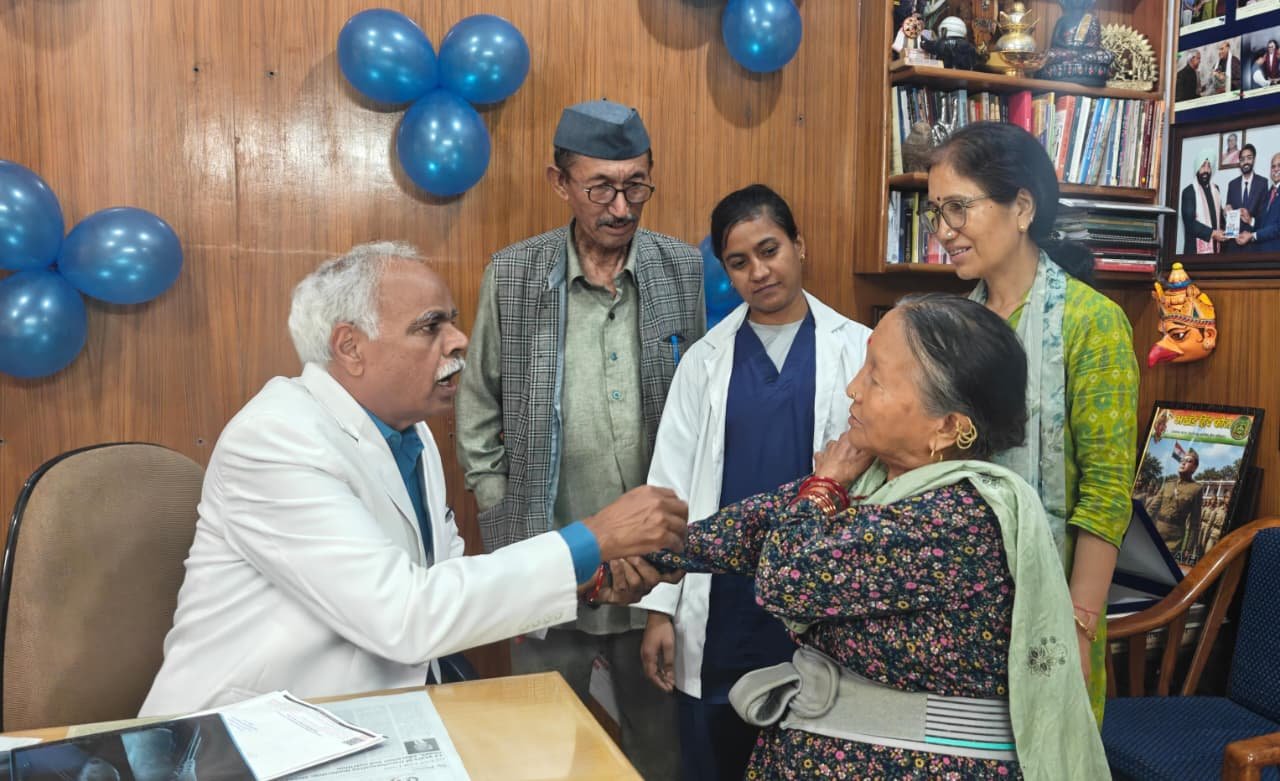 संजय ऑर्थोपीडिक स्पाइन एवं मैटरनिटी सेंटर द्वारा राष्ट्रीय चिकित्सक दिवस पर निःशुल्क स्वास्थ्य परामर्श का आयोजन